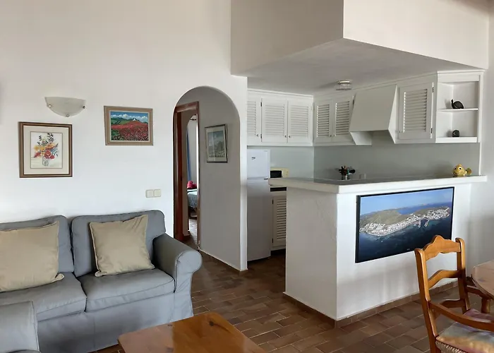 Es Castell 2 4 By Som Menorca Apartamento